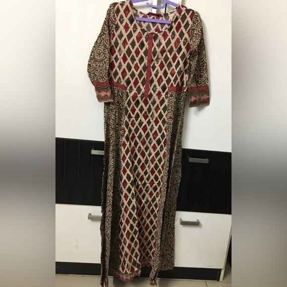 Top - Picture 1 of 1